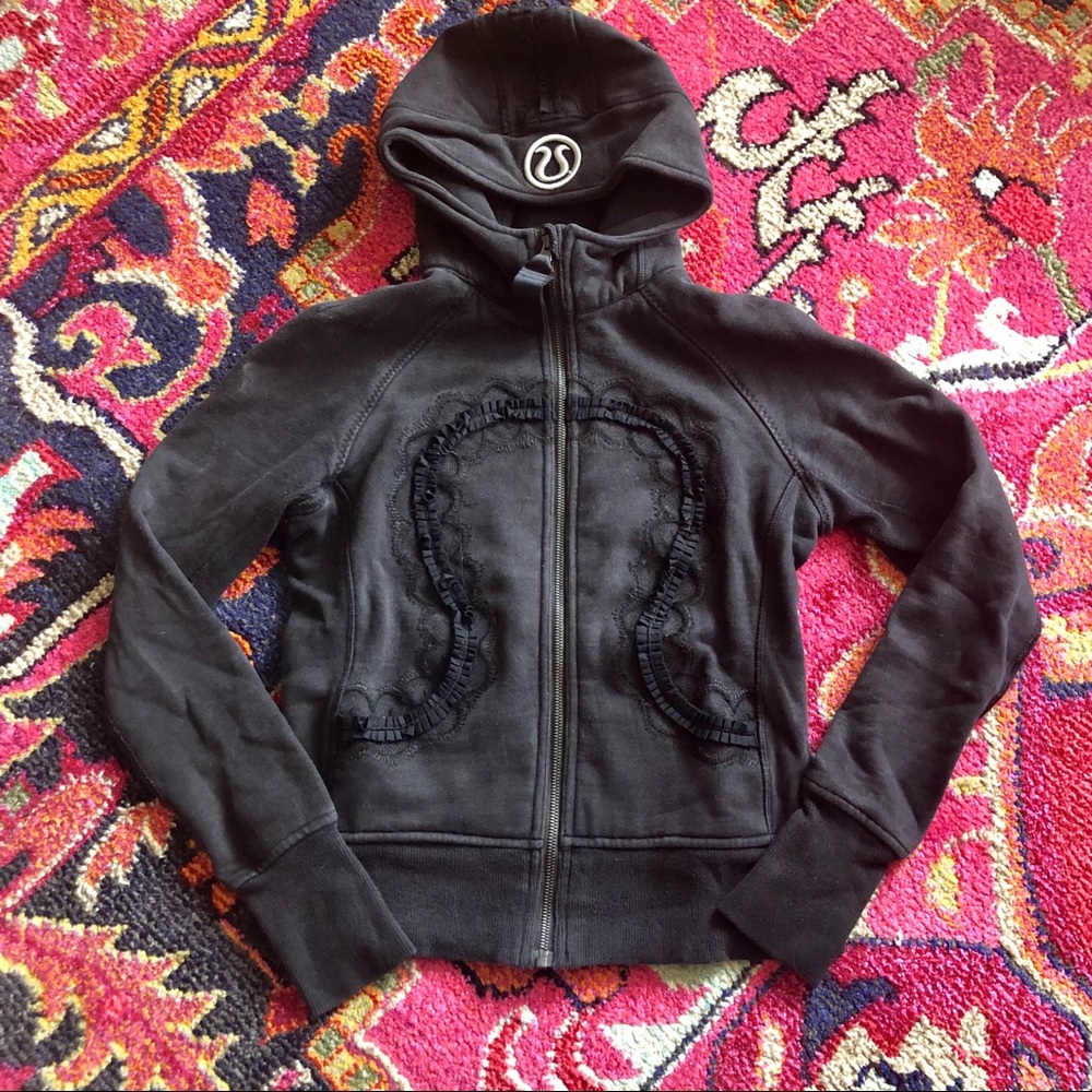 Lululemon Scuba Hoodie Black w ruffle trim size 6